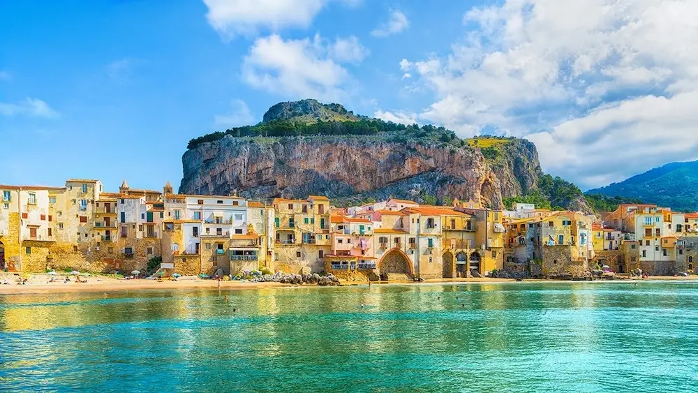 How Much Does a Catamaran Cost in Sicily? A Comprehensive Guide