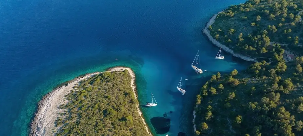 Best Time To Book Charter Sailing In Italy 5