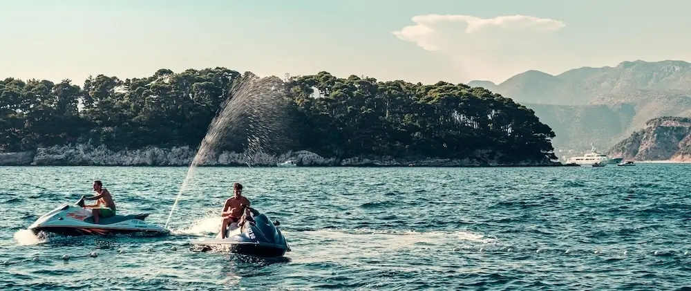 Best Water Toys For Rent While Yacht Charter In Italy 1