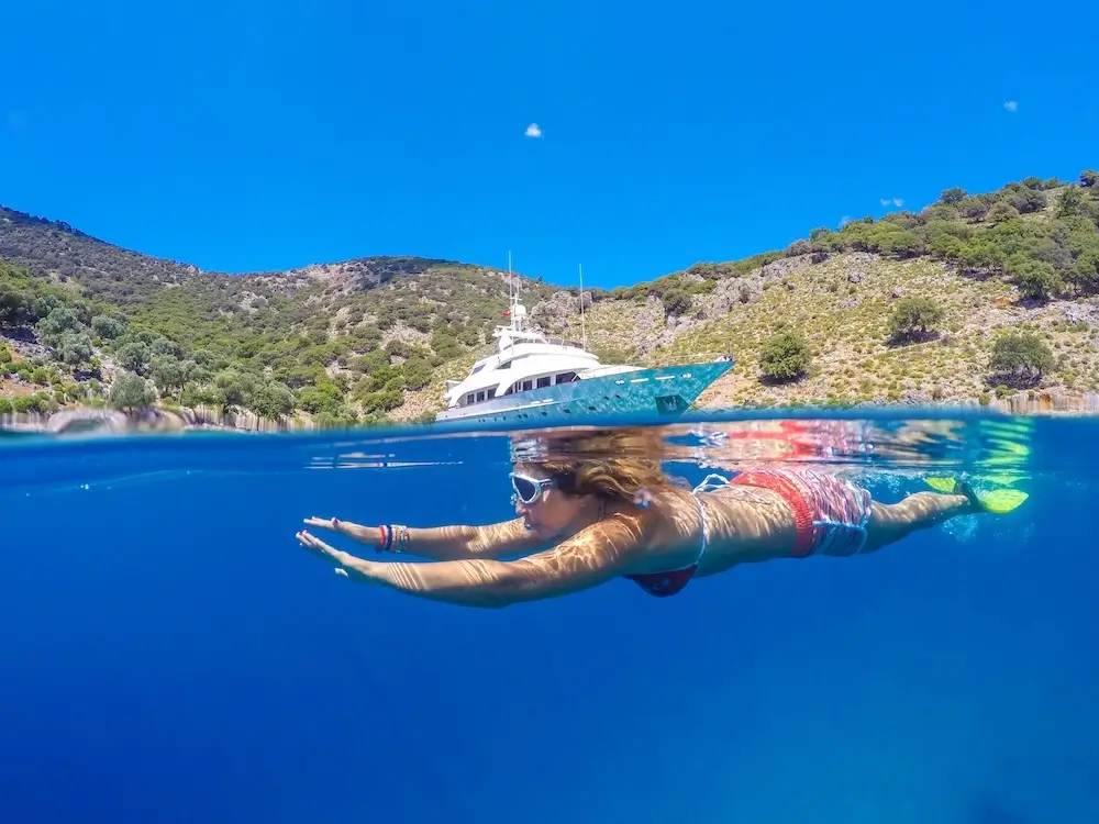 Best Water Toys For Rent While Yacht Charter In Italy 5