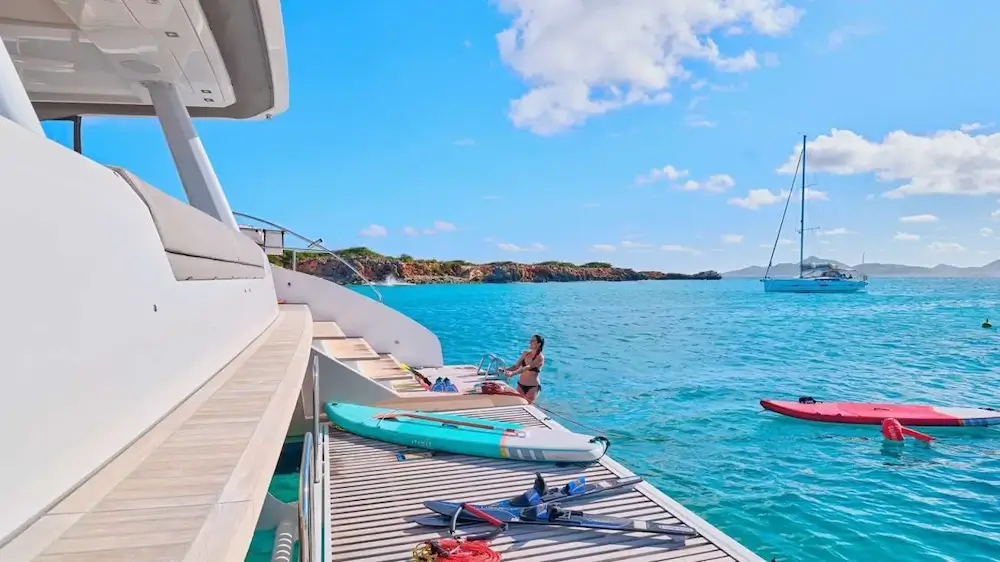 Difference Between Bareboat And Crewed Charter 3